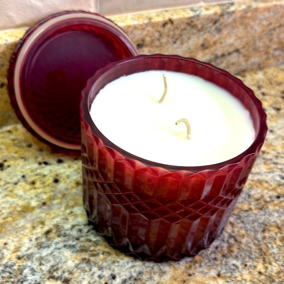 COPY - Sea & Sand Scented Candle - Picture 2 of 3